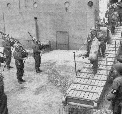 Cape Breton Highlanders disembark in Naples, November 1943